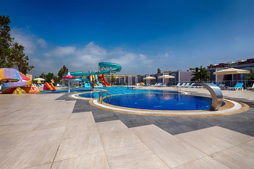 Wonasis Resort & Aqua Hotel Kargipinari Exterior photo